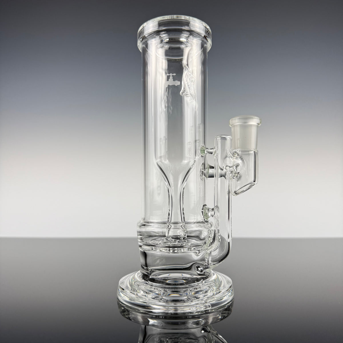 Xtra Short "Outside-In" (#565) "Standard Wall" Waterpipe by Hamm's Waterworks