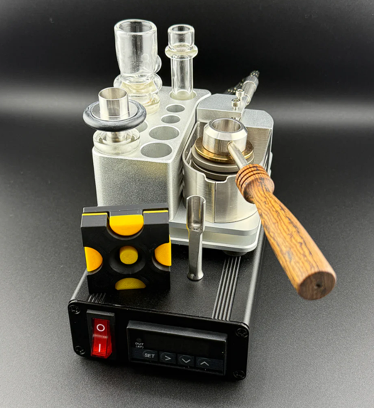 Complete IO Hornet Kit (Includes PID/Dock) 110V by IO Mfg.