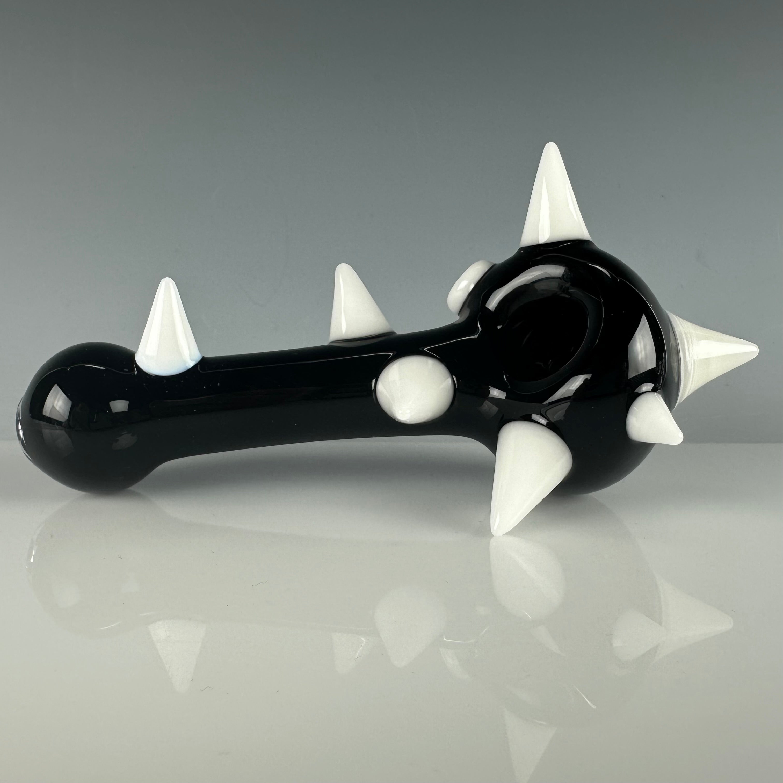 "Jet Black & White" Spiked Handpipe by Carsten Carlile