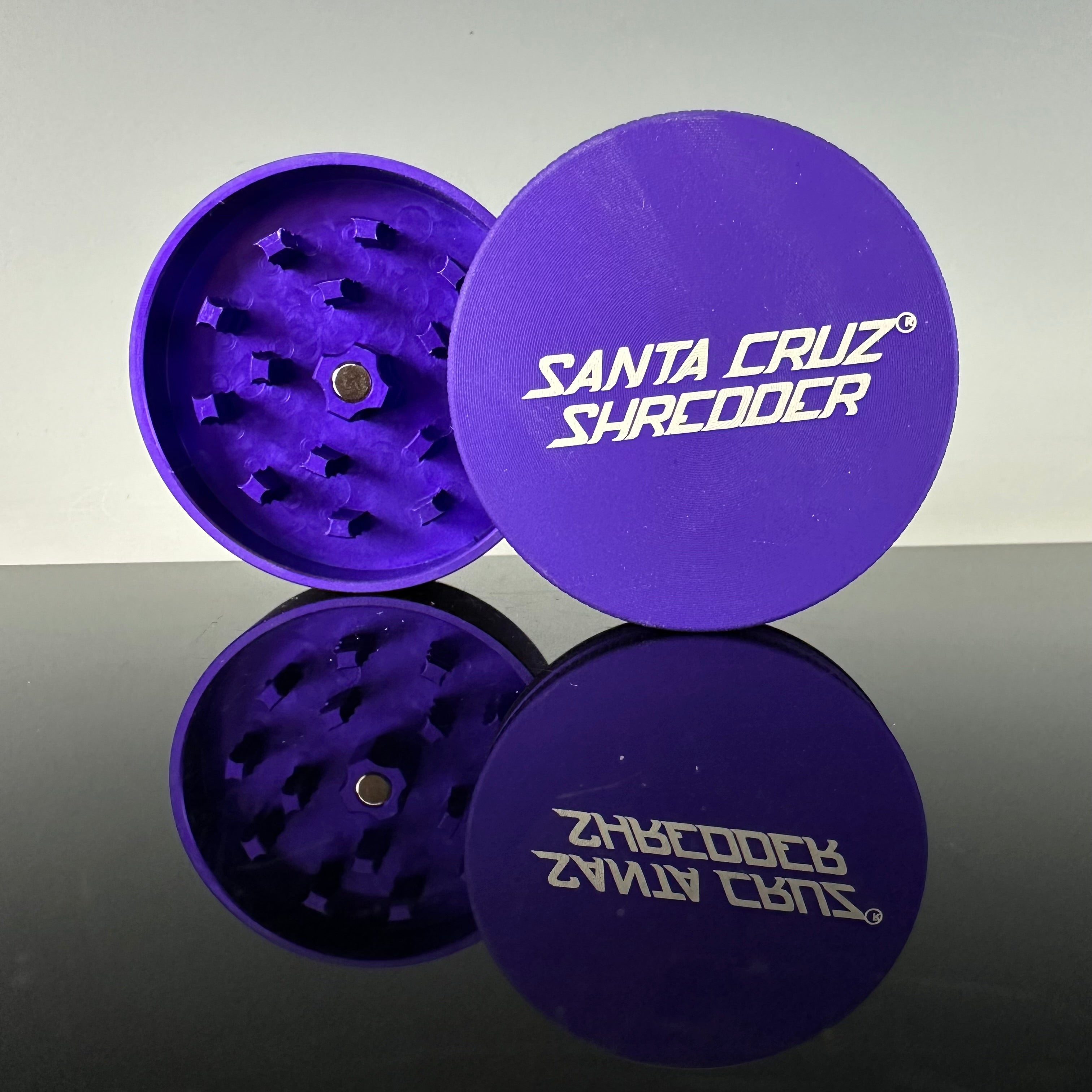 Medium 2-Piece Shredder by Santa Cruz Shredder
