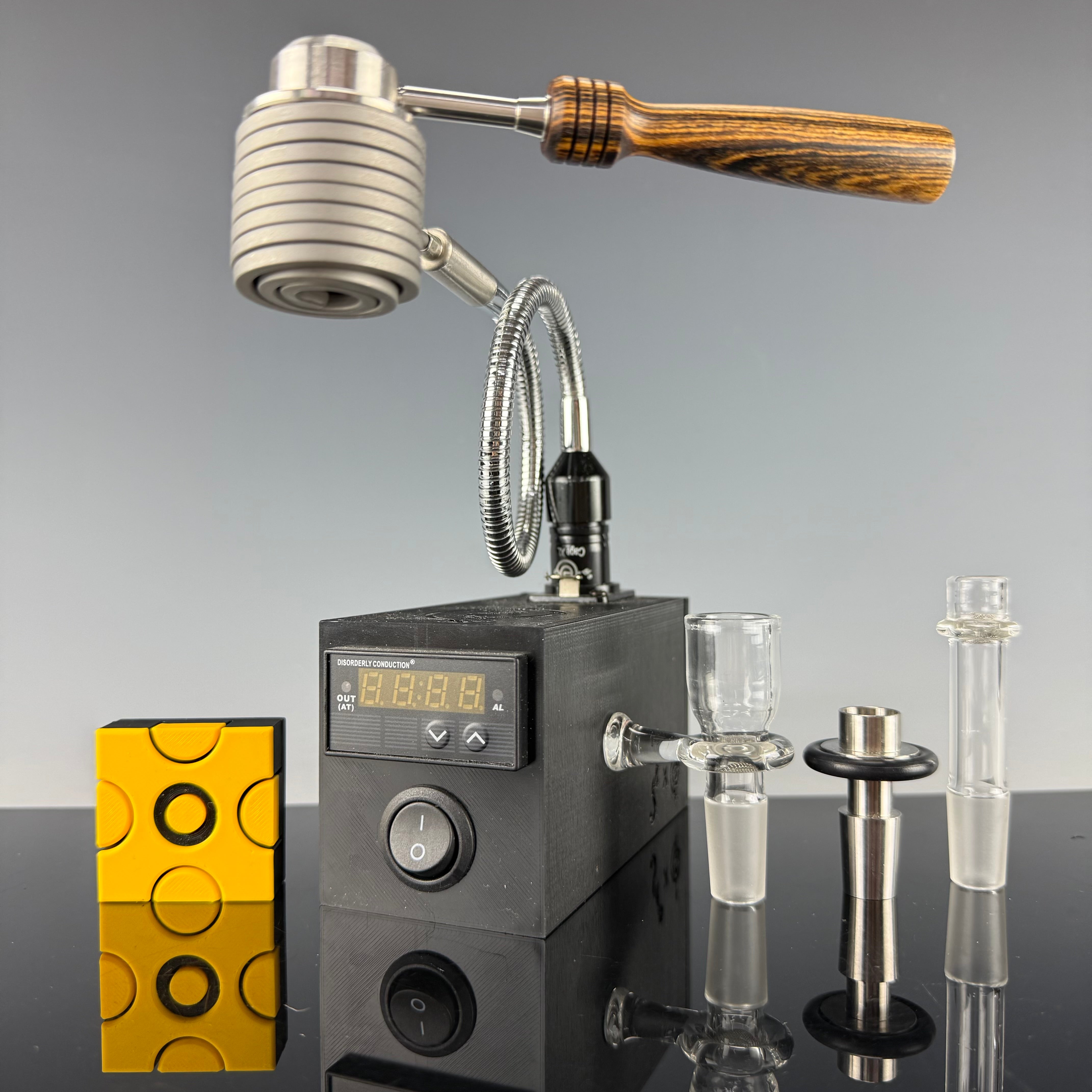 Hornet Kit Dry Herb Ball Vape by IO Mfg. Art Dogs Glass Shop Hornet Kit Dry Herb Ball Vape by IO Mfg. Art Dogs Glass Shop