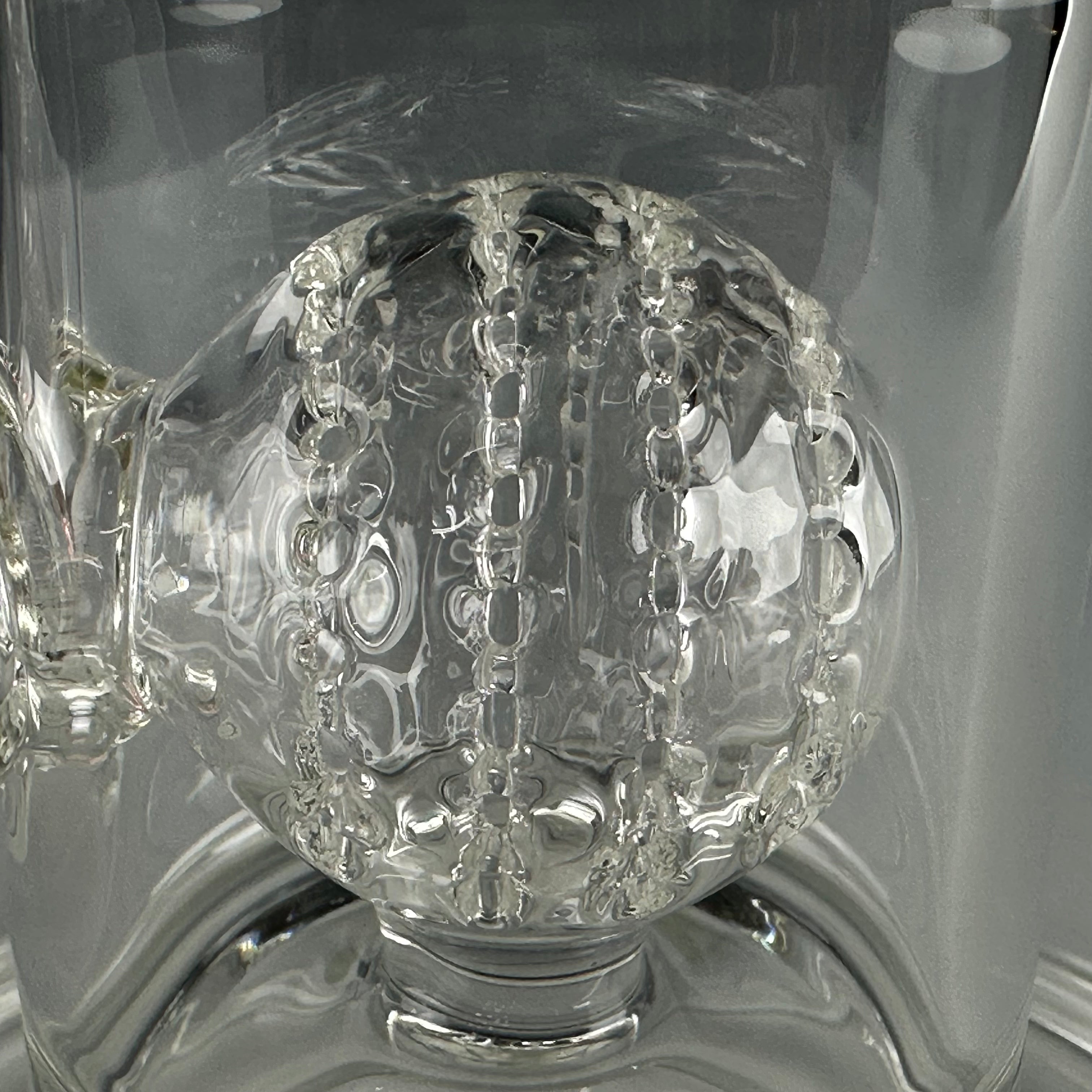 "Moon to Circ" Waterpipe by Studio V Glass