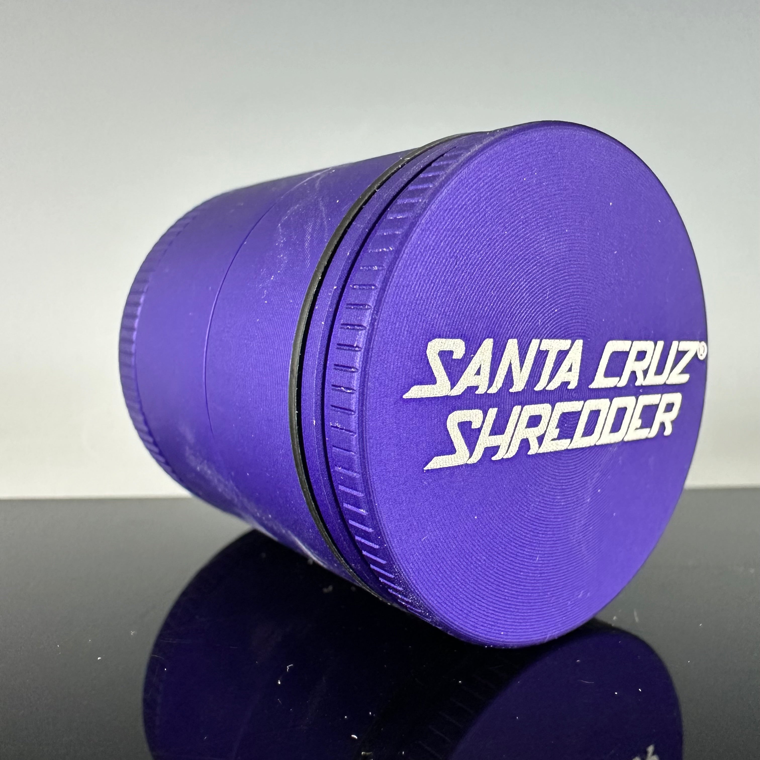 Small 4-Piece Shredder by Santa Cruz Shredder