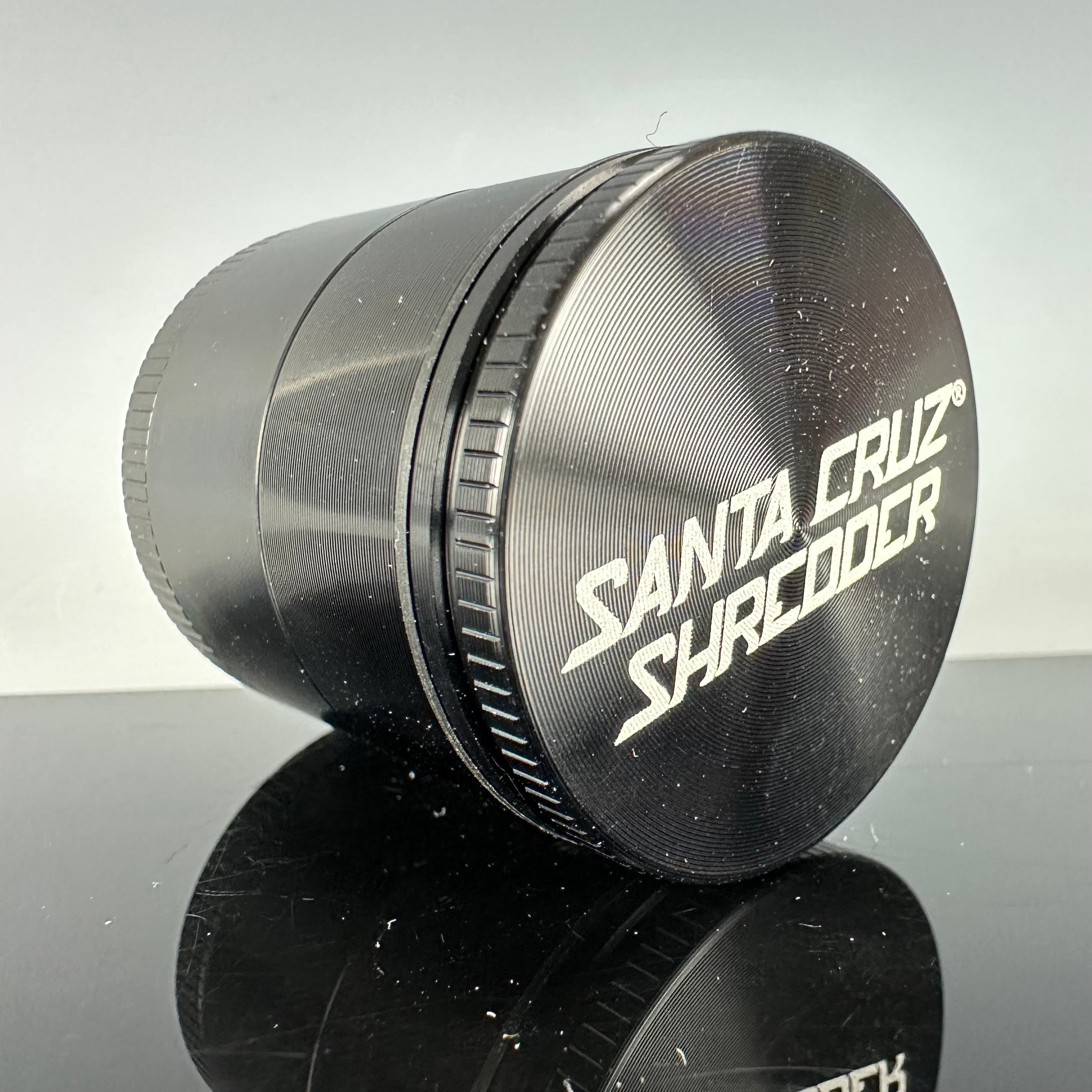 Small 4-Piece Shredder by Santa Cruz Shredder