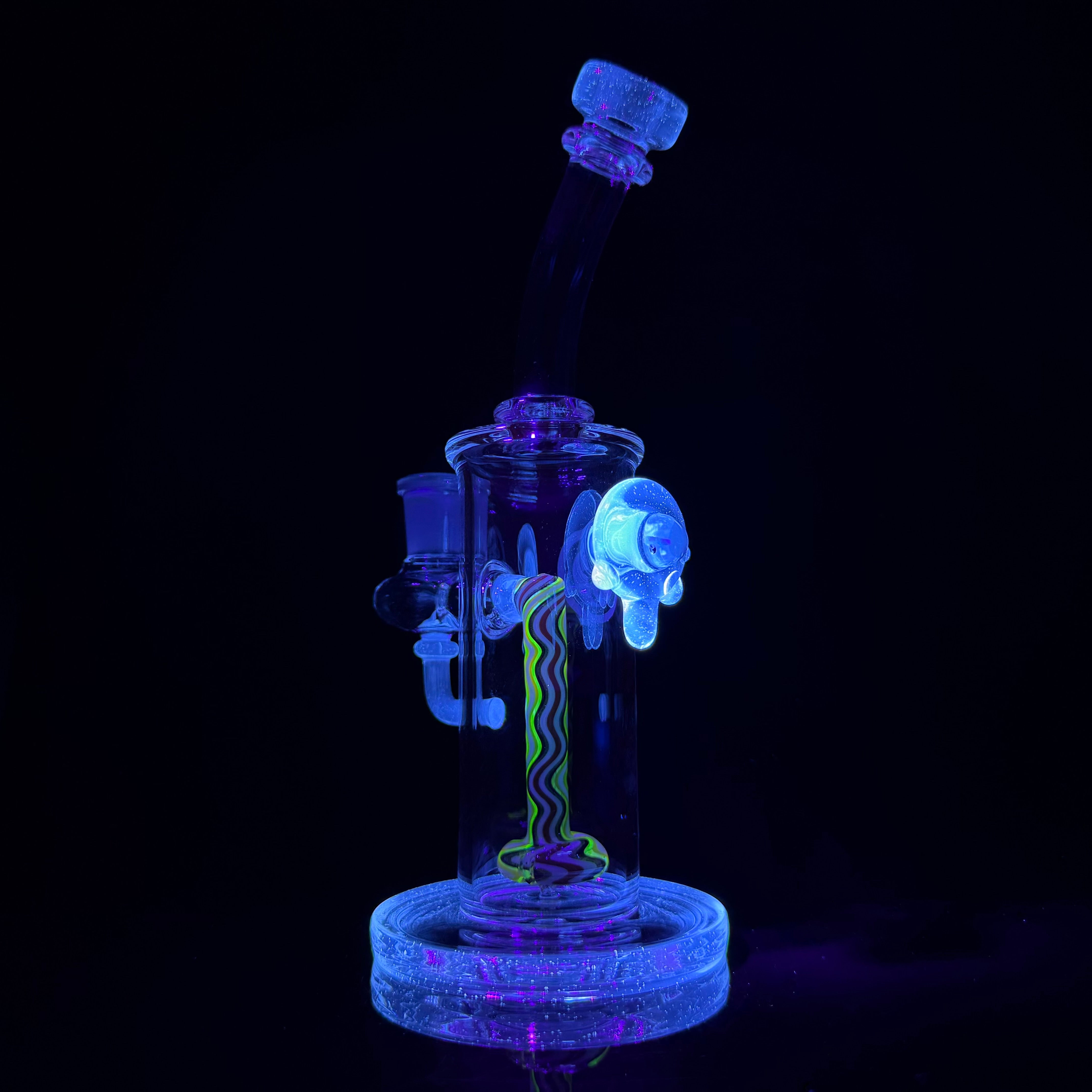 "Blue V" UV Reactive Wig Wag Showerhead Rig by OJ Flame