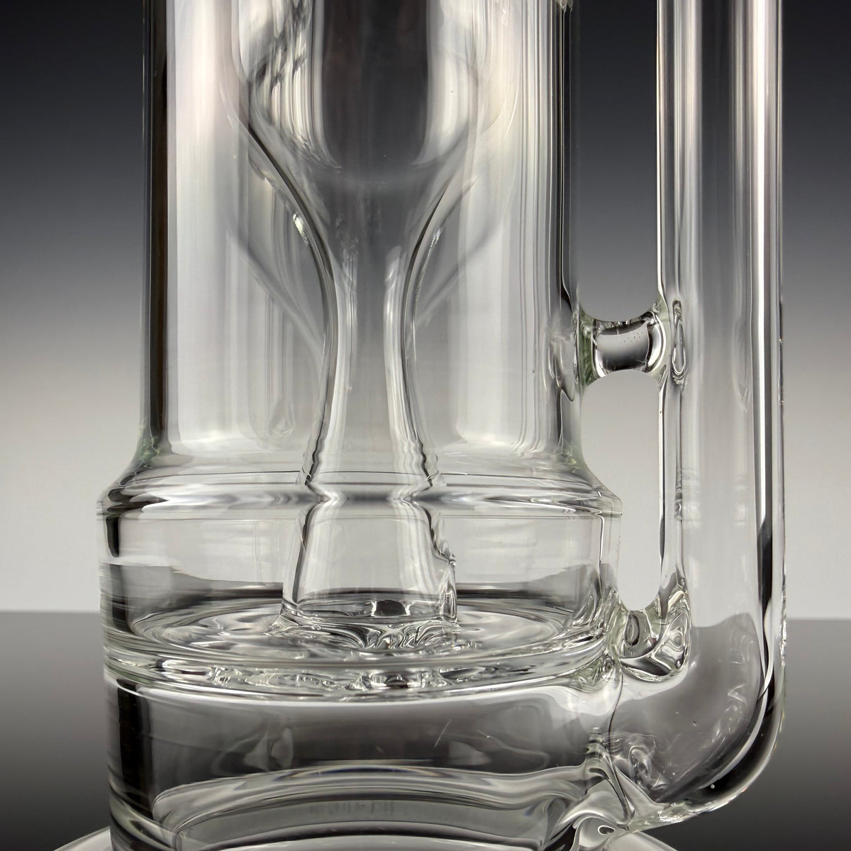 Short "Outside-In" (#560) "Standard Wall" Waterpipe by Hamm's Waterworks