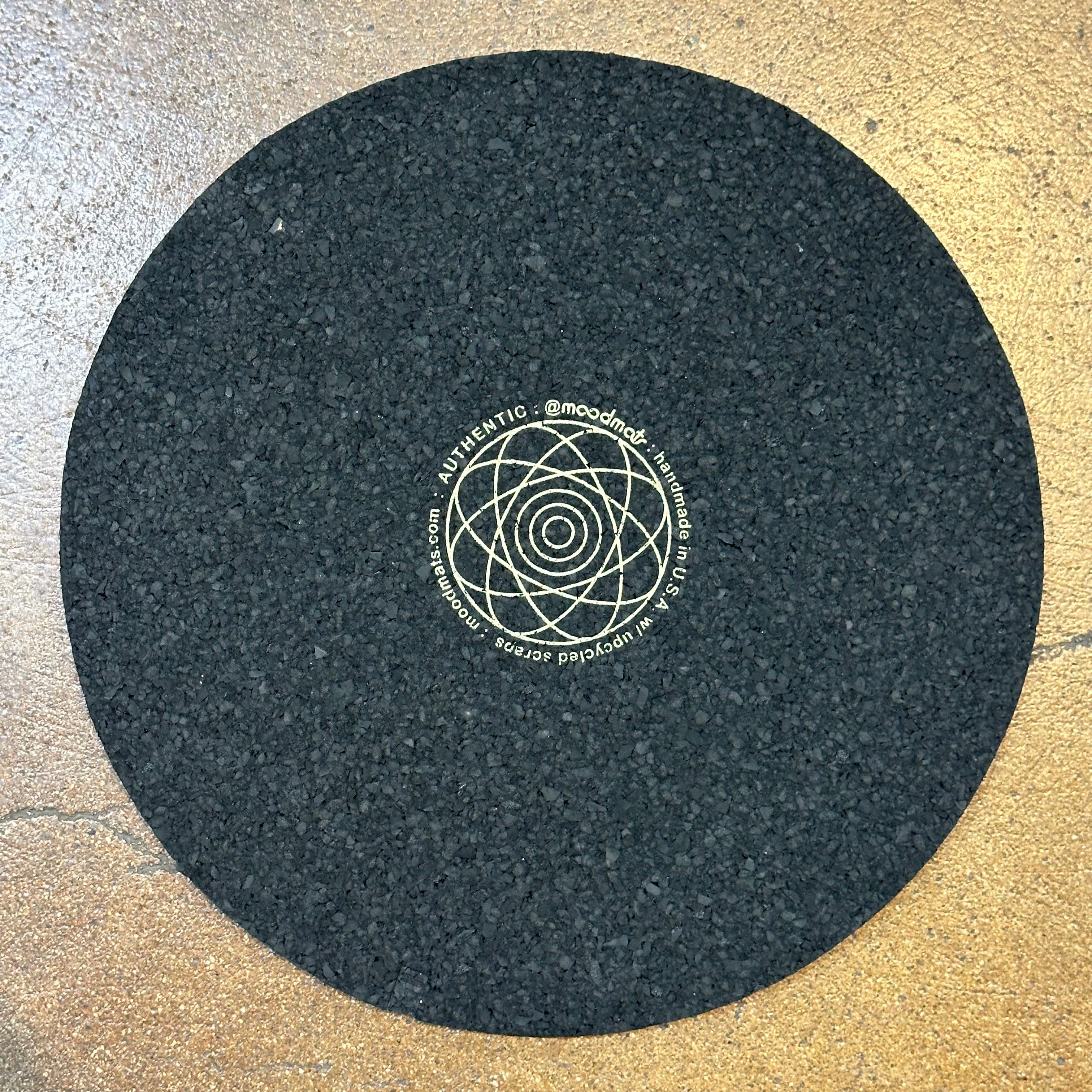 "Salad & Stick Bug" Mood Mat from Mood Mats
