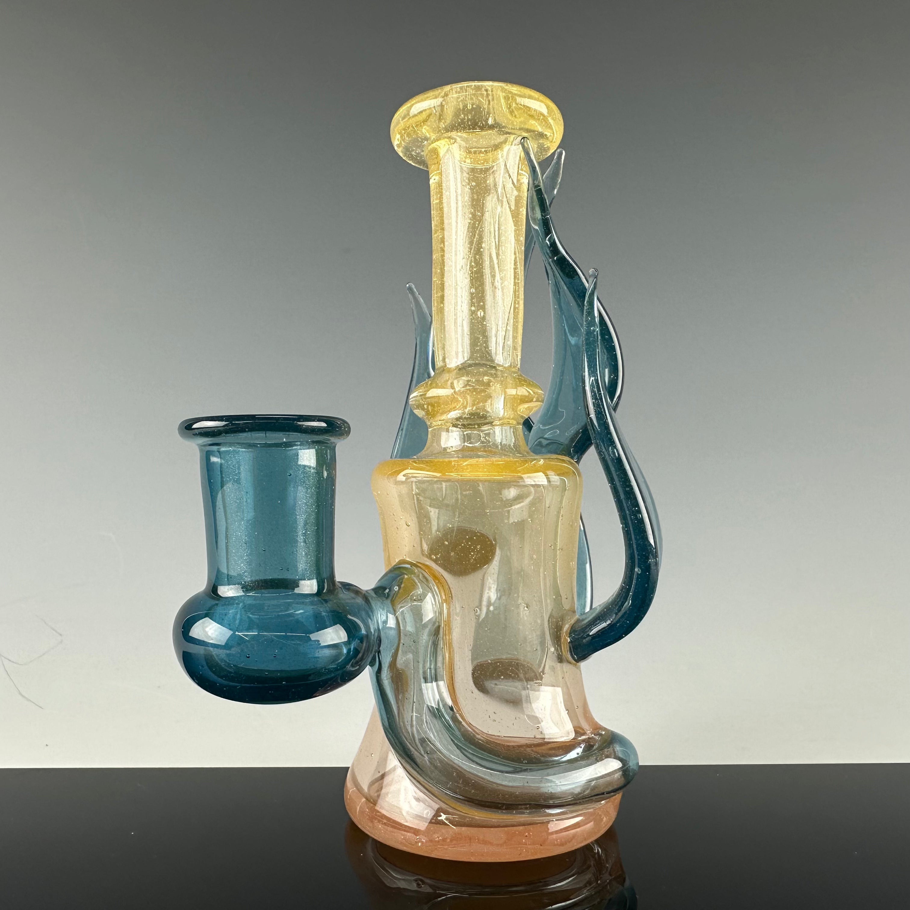 Hand-Mixed Full Color Gill Perc Rig by Xen Glass