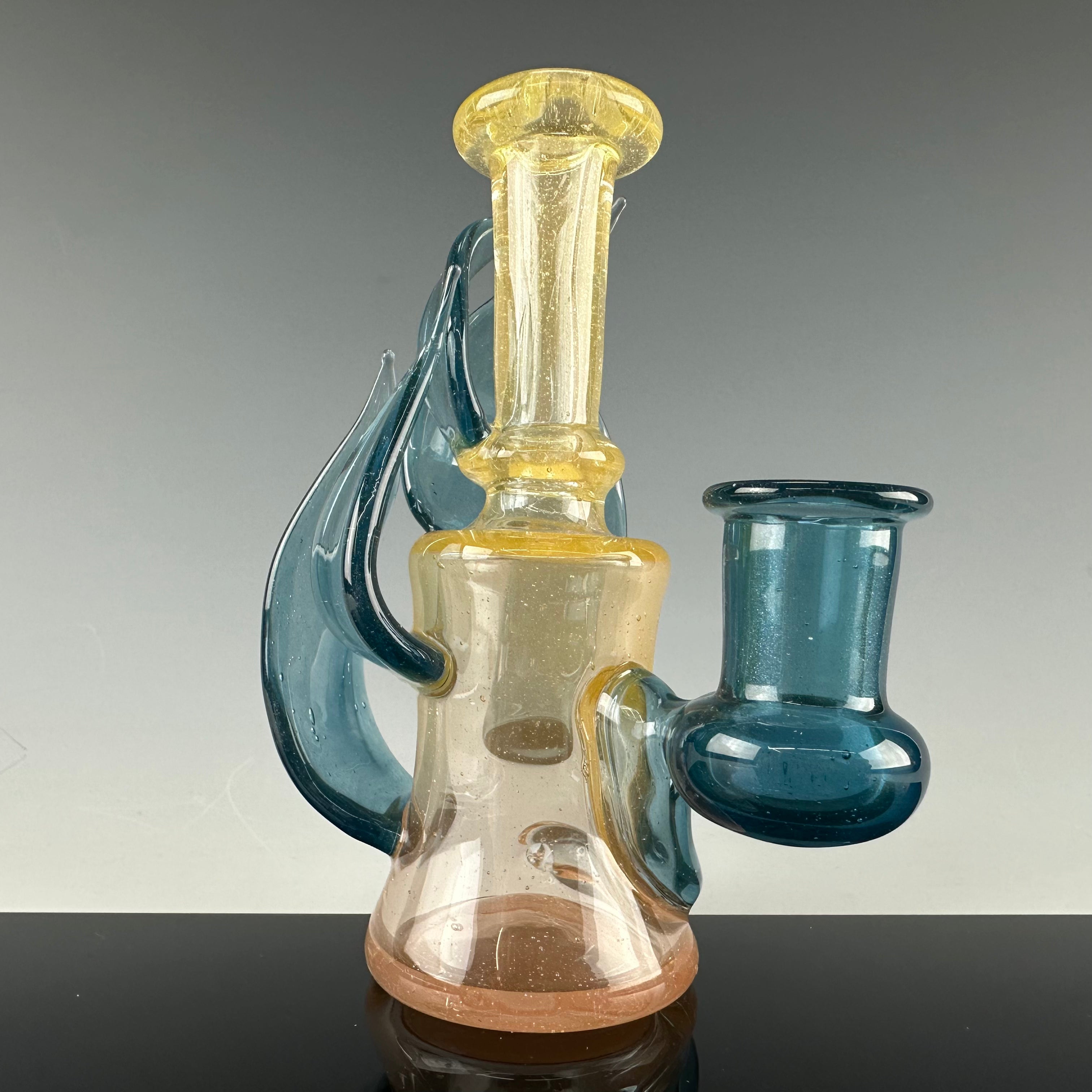 Hand-Mixed Full Color Gill Perc Rig by Xen Glass