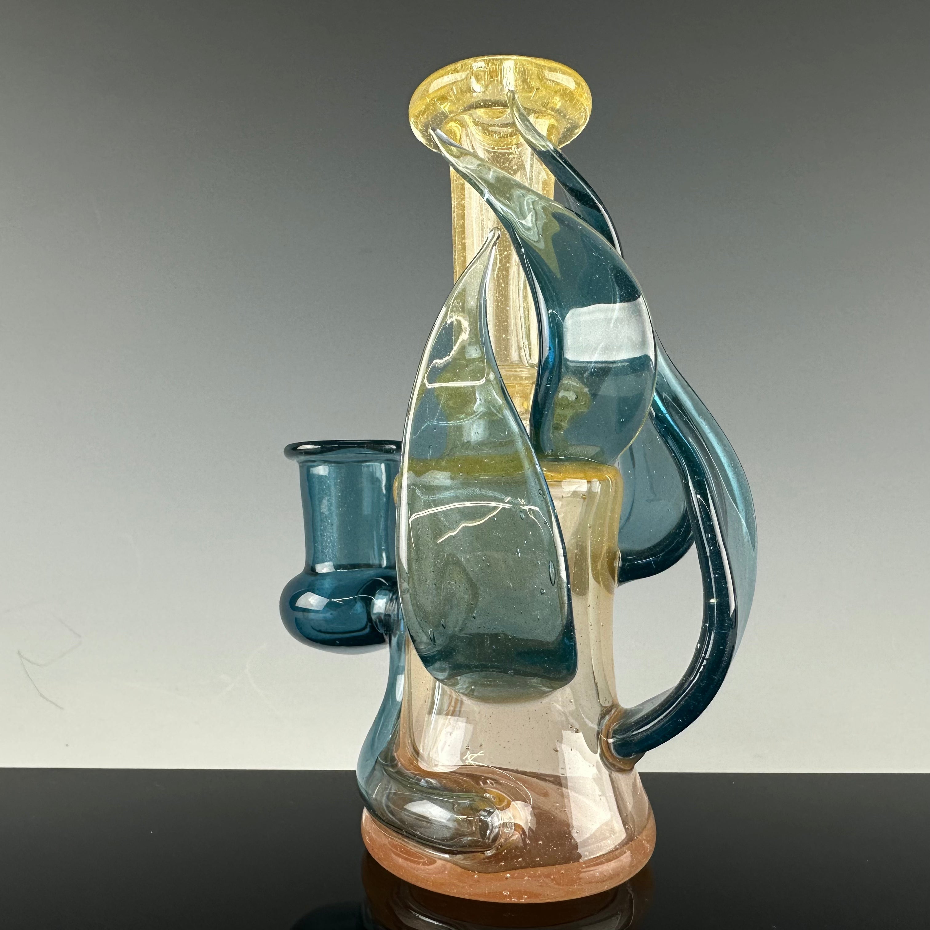 Hand-Mixed Full Color Gill Perc Rig by Xen Glass
