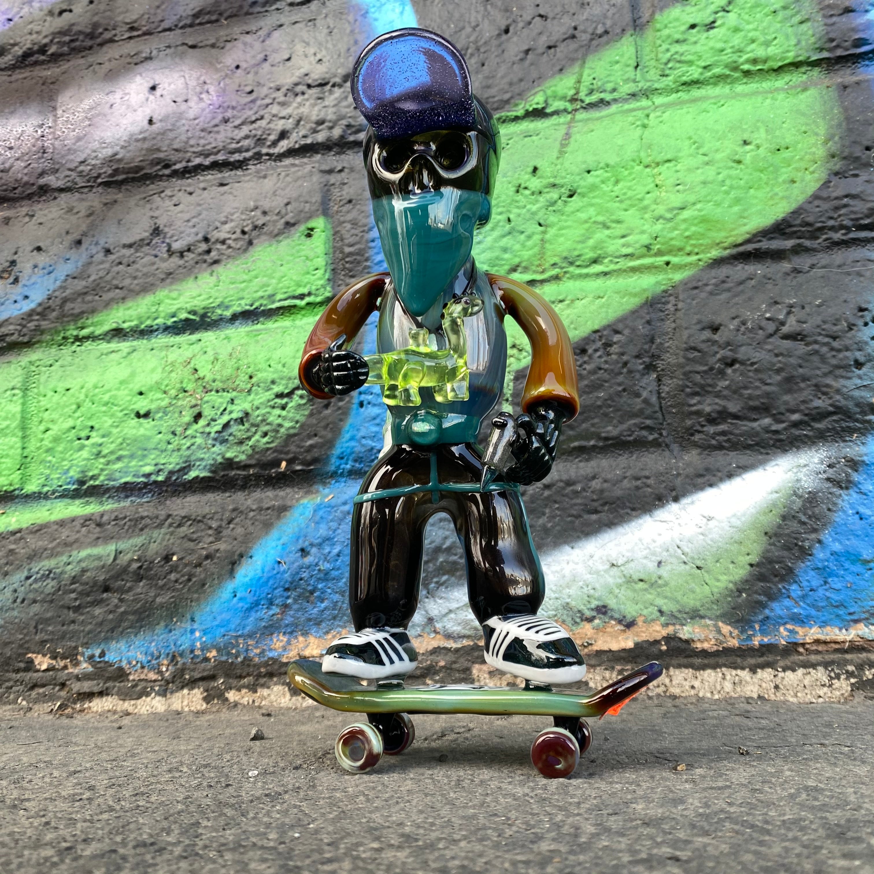 '"Mini Mugger" Skateboarder Rig by Carsten Carlile
